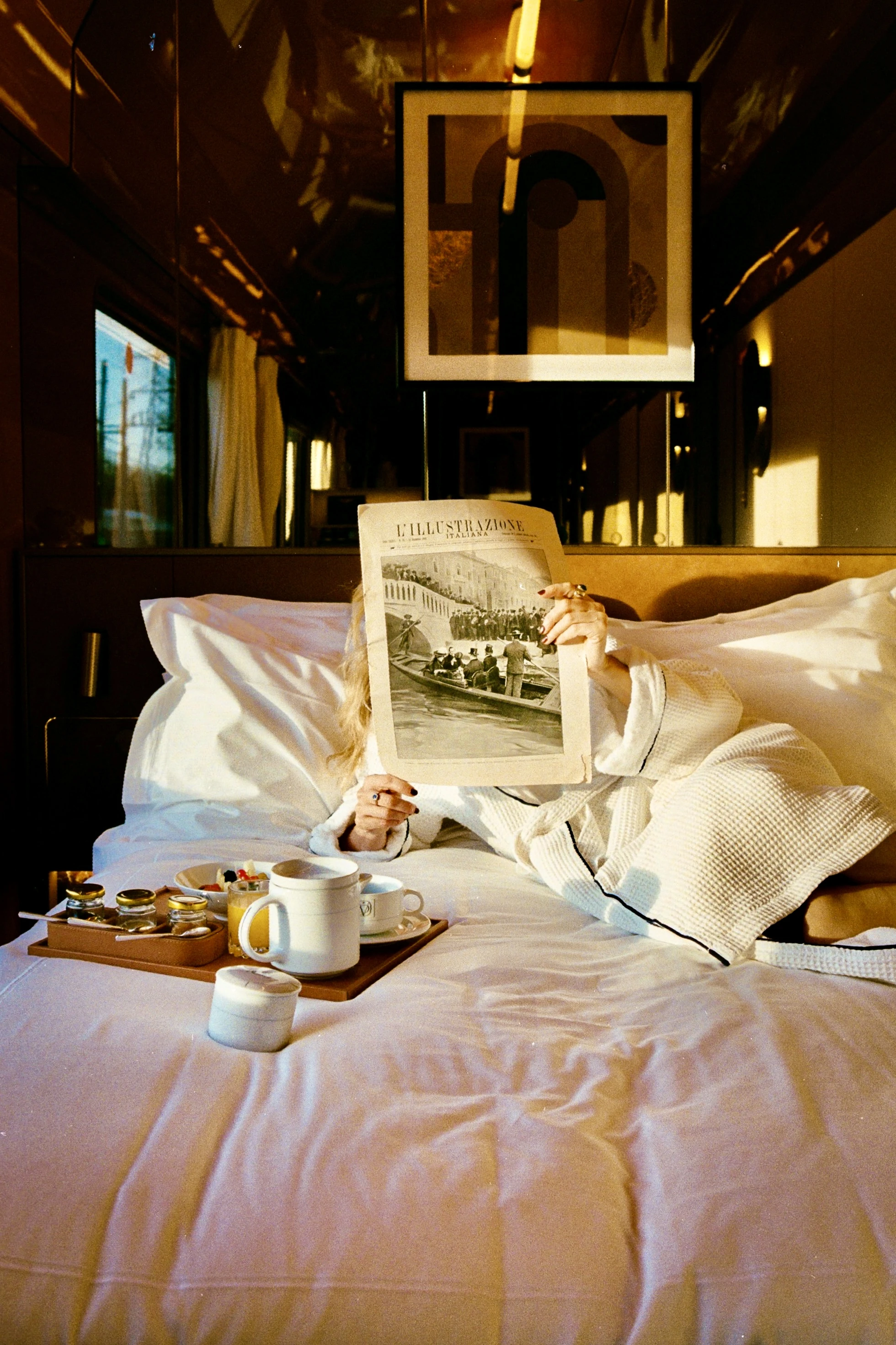 Orient Express - Istanbul via La Dolce Vita Orient Express - Luxury Art Deco Train