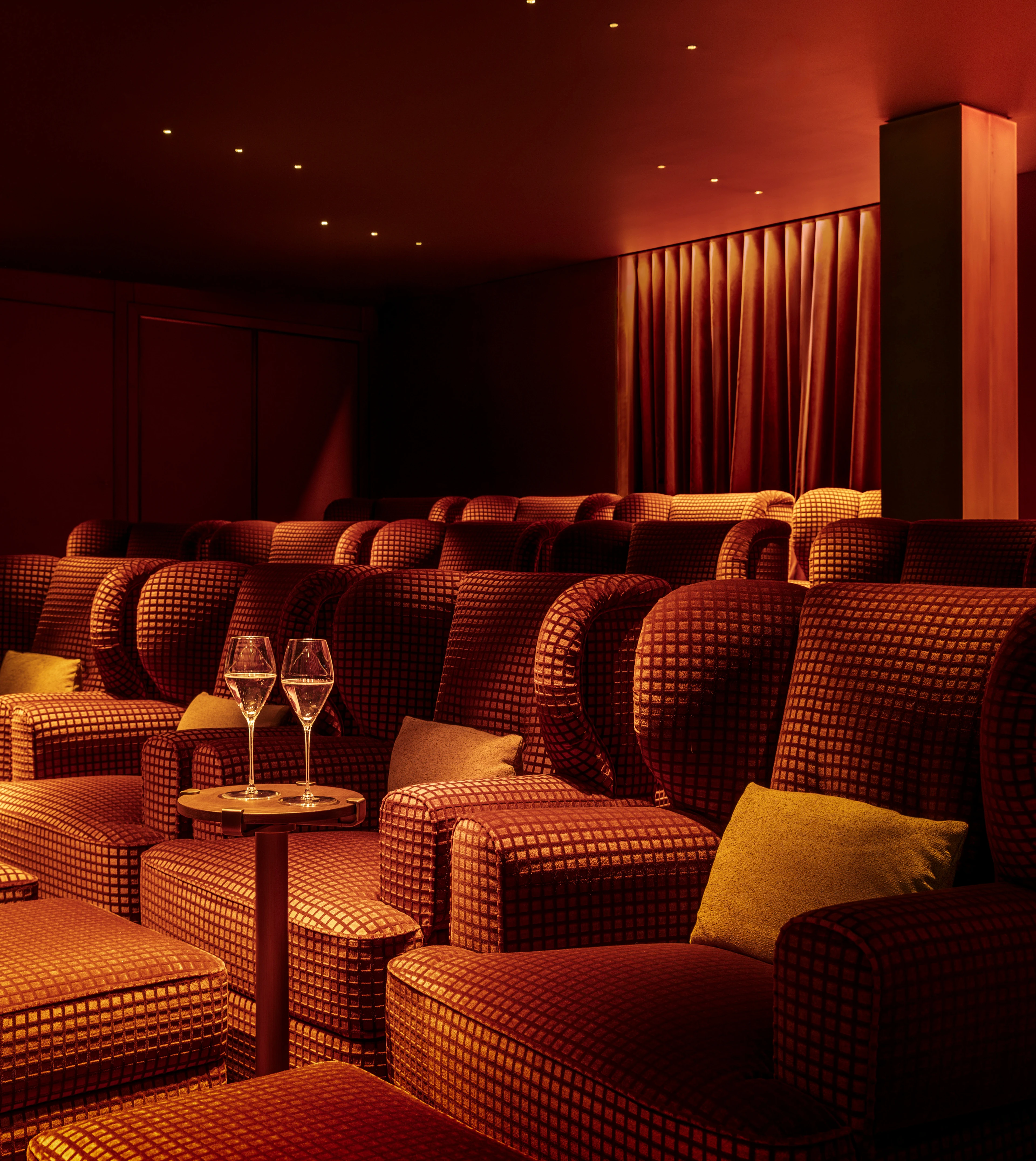 Cinéma aboard the yacht