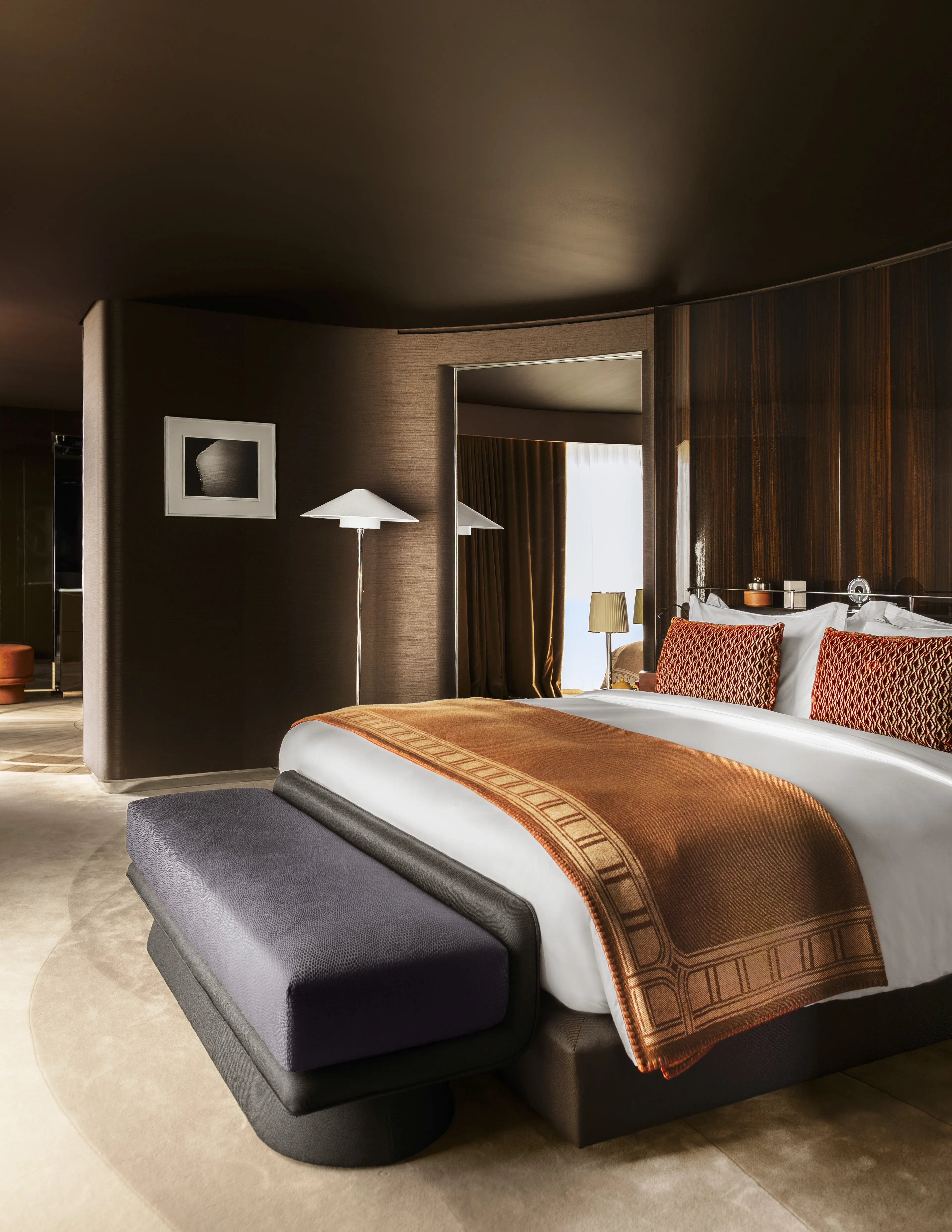 Luxury suite with king size bed