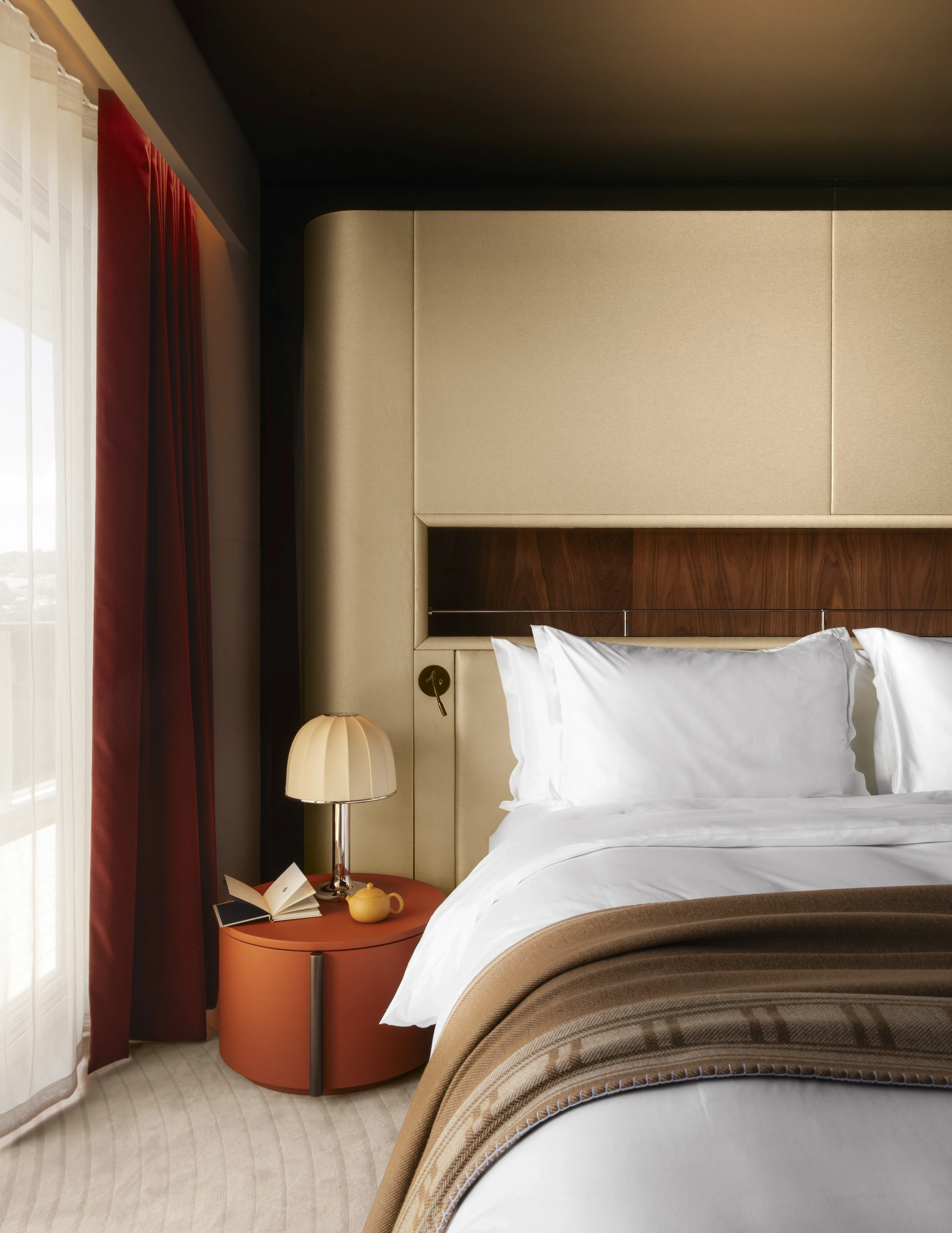 Luxury suite with king size bed