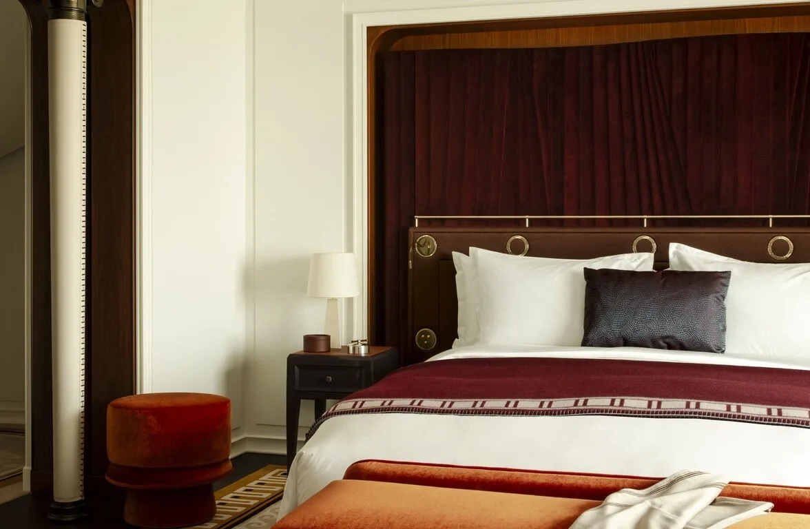 Luxury suite with sea view